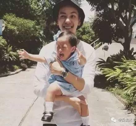 吃瓜抱着孩子约会